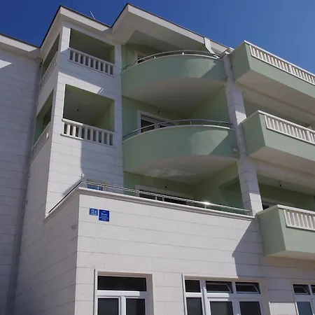 And Mare Apartment *